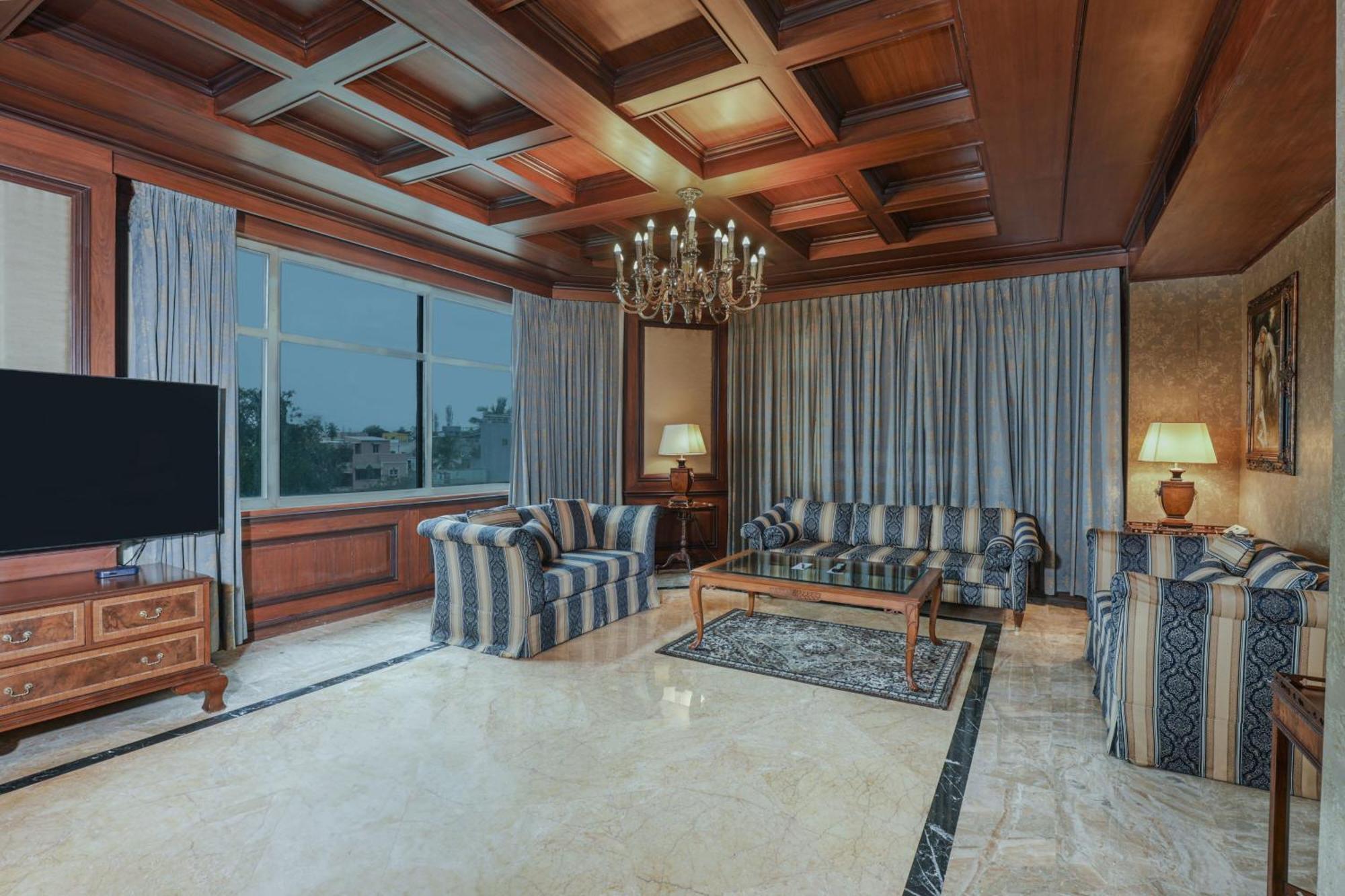 Le Royal Meridien Chennai Bagian luar foto