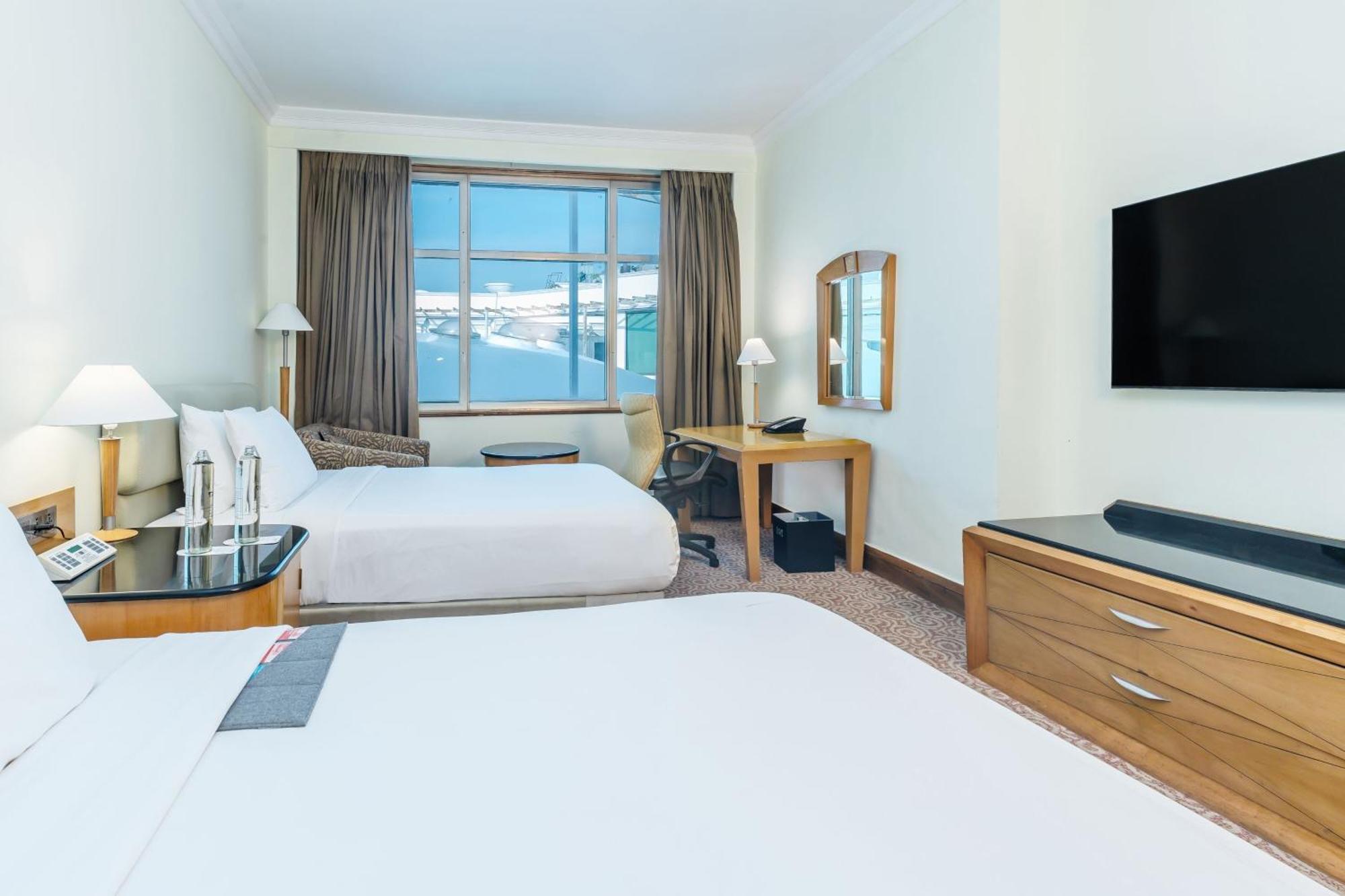 Le Royal Meridien Chennai Bagian luar foto