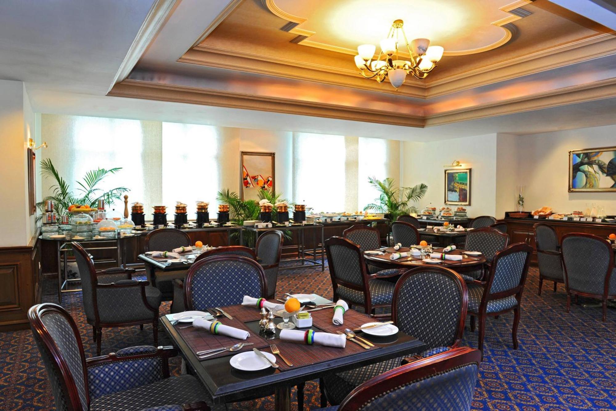 Le Royal Meridien Chennai Bagian luar foto