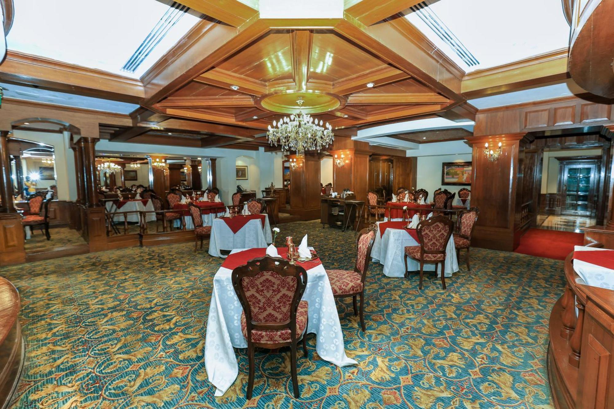 Le Royal Meridien Chennai Bagian luar foto